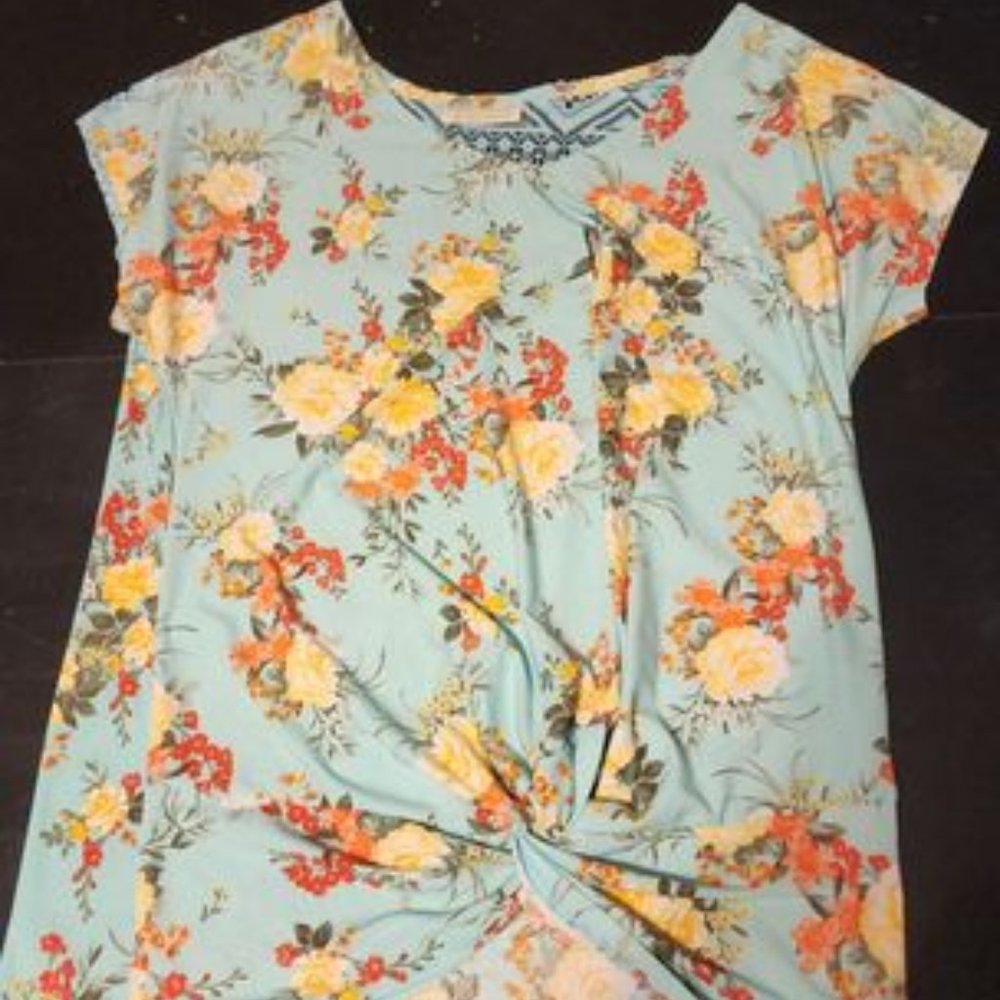 Bobbie Brooks Floral t